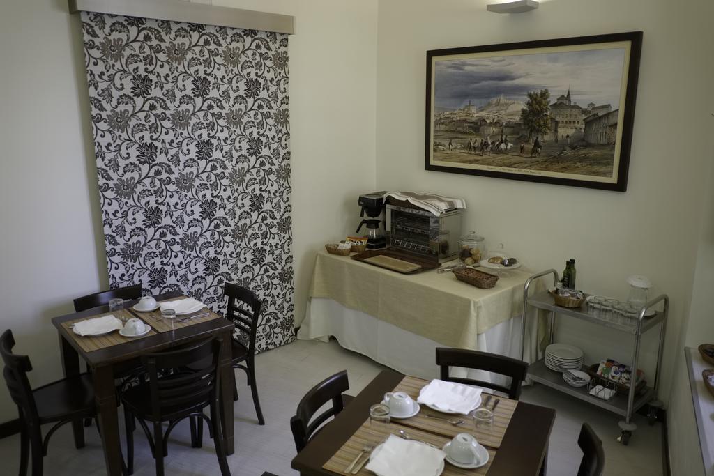 La Casa De Las Titas Велес Экстерьер фото