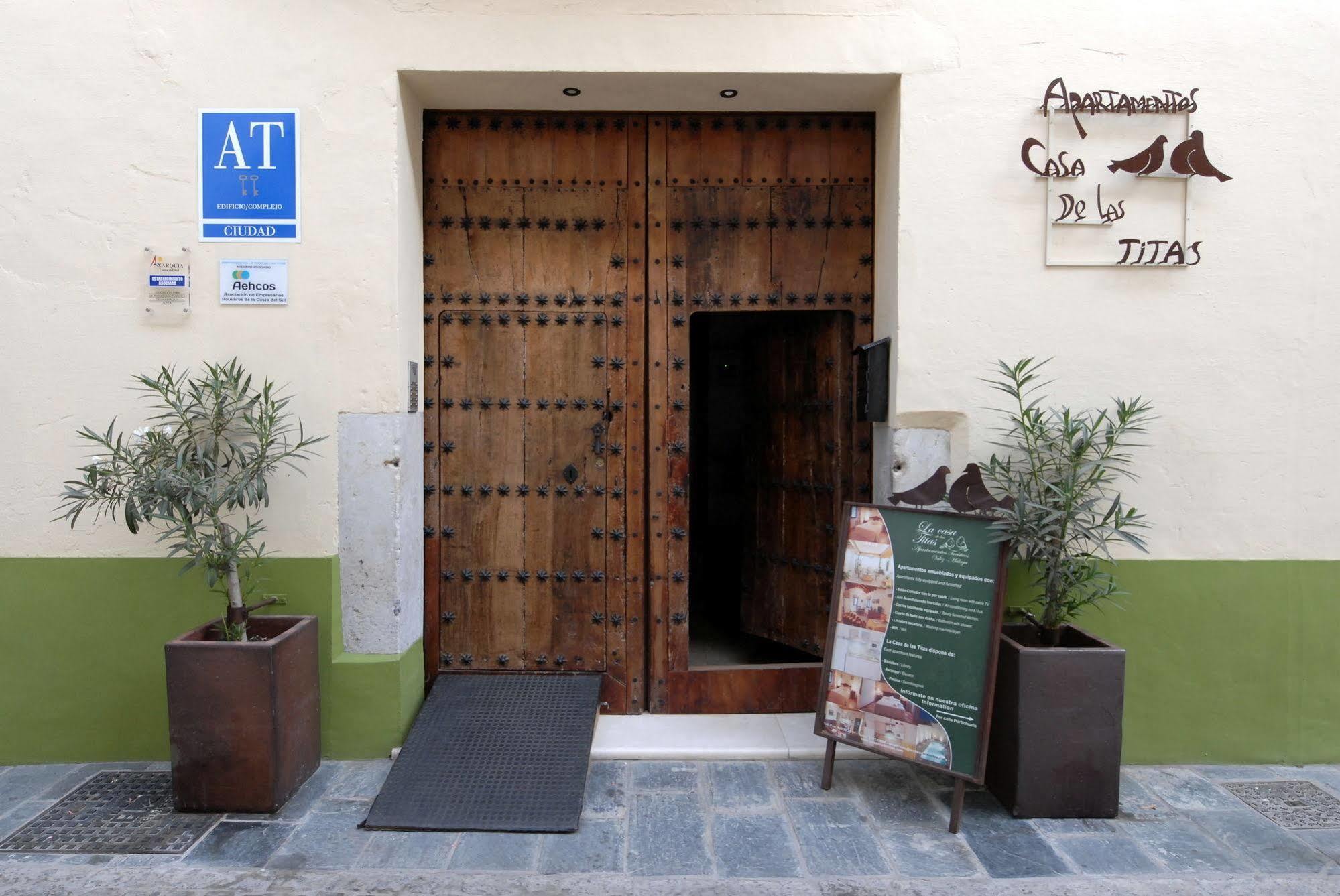 La Casa De Las Titas Велес Экстерьер фото