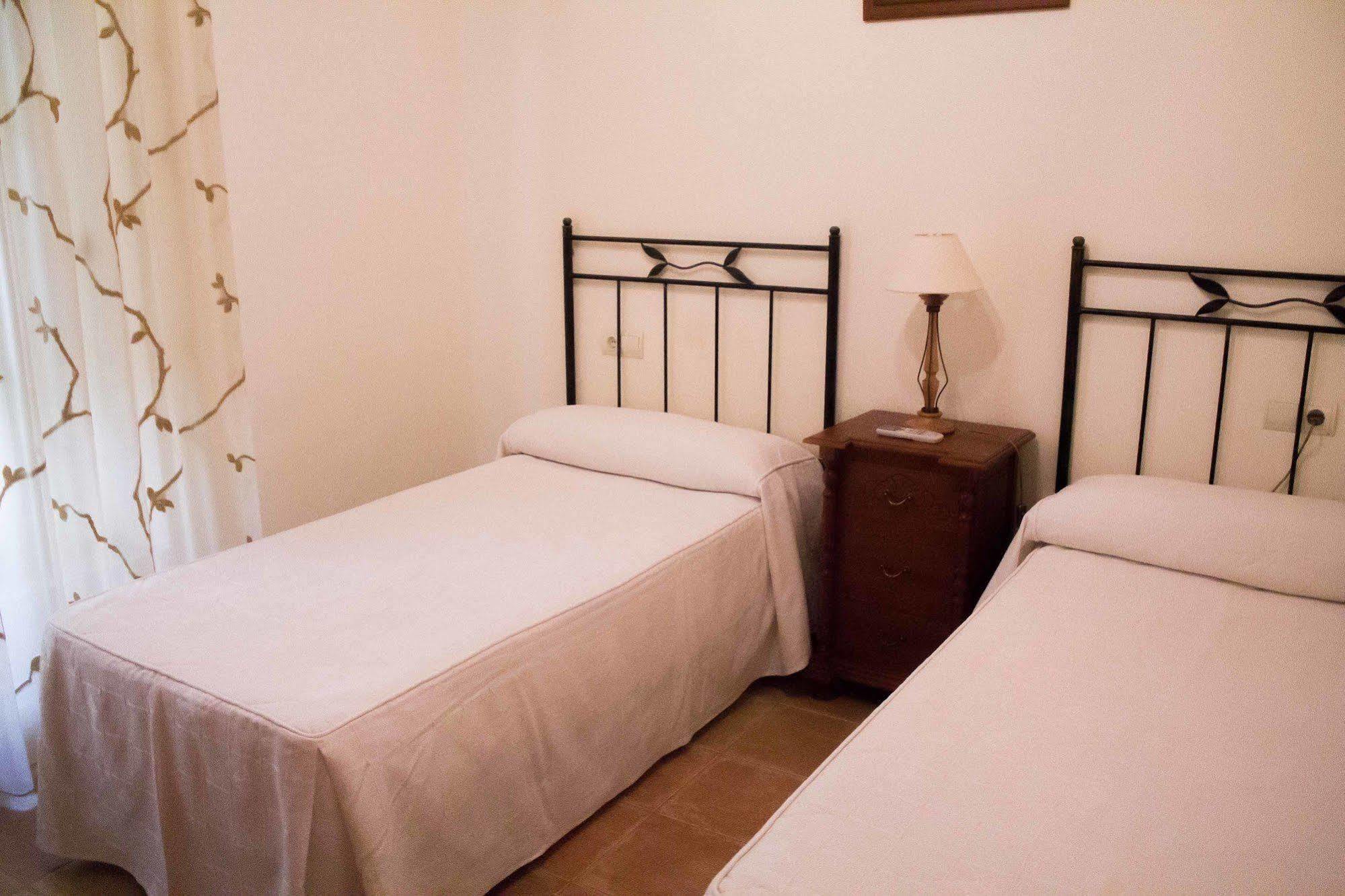 La Casa De Las Titas Велес Экстерьер фото